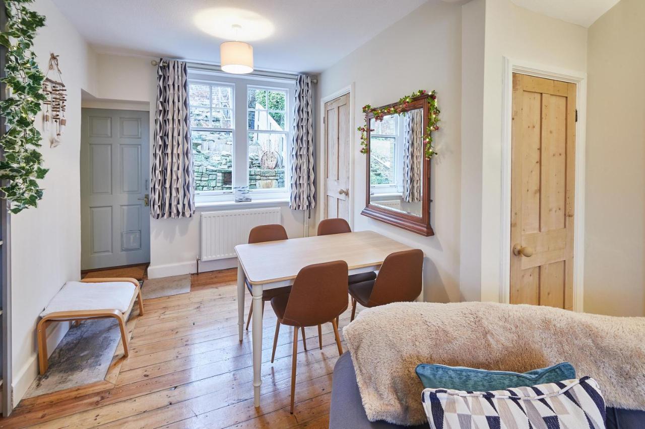 Host & Stay - 1 Coastguard Cottages 스카버러 외부 사진